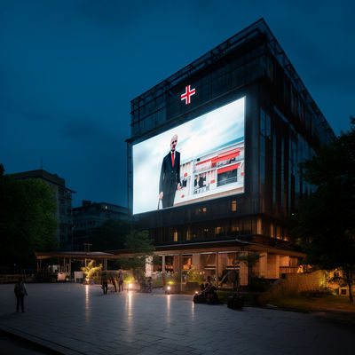 Eğri P4.81 Dış LED Reklam Ekranı Sürükleyici Tasarım