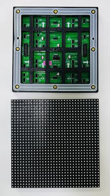 Su geçirmez SMD 2727 Dış P6 LED Ekran Modülü Tam Renkli ve 3840Hz-7680Hz Yenileme Hızı
