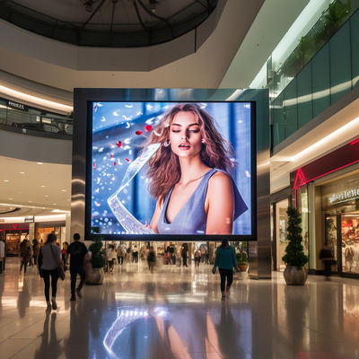 Dijital İçerideki LED Reklam Pano 6500K Renk Sıcaklığı